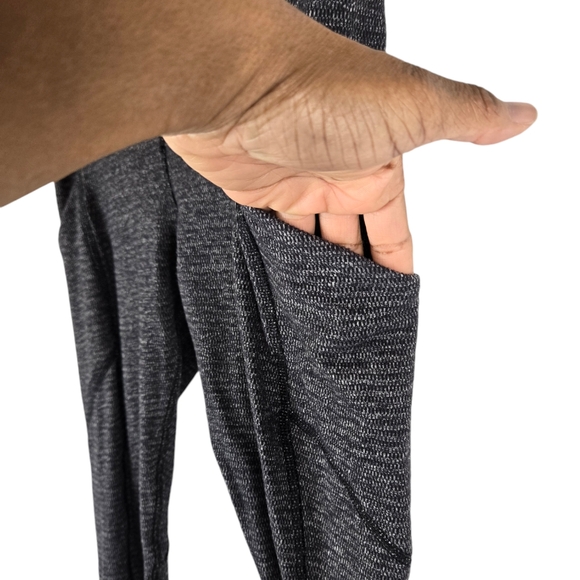 Lululemon Speed Tight IV Rulu in Heathered Black. - Picture 12 of 16